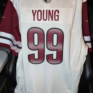 Washington Commanders Chase Young Mens Extra Large Jersey